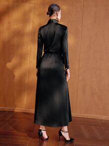 MOTF PREMIUM SET 2 POTONG BLUS DAN ROK SATIN BIRU TUA MUSIM GUGUR/DINGIN WANITA DENGAN DEKORASI LOGAM, GAYA KOMUTER ELEGAN - Hitam - View 7
