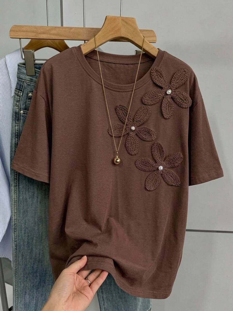 Dazy Plus Round Neck 3D Floral Decor Short Casual Pullover T-Shirt For Girls - Brown - View 1