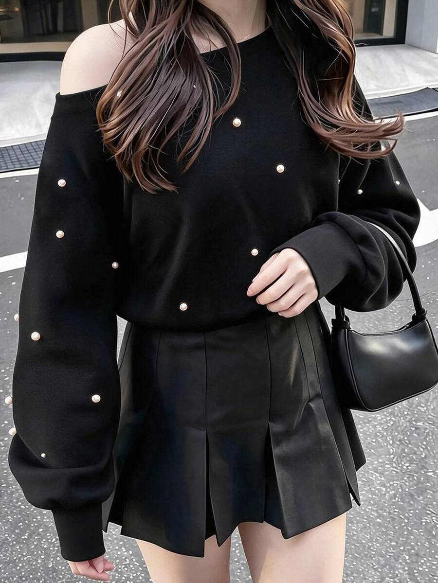 Dazy Plus Early Autumn New Korean Style Beaded Decor Asymmetrical Shoulder Asymmetrical Loose Sweatshirt Hoodies - Black - View 1