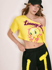 LOONEY TUNES X SHEIN Women's Letter Print Asymmetrical Shoulder Top And Shorts Casual 2 Pieces Set LOONEY TUNES - Yellow - View 4