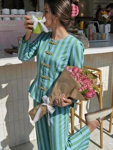 Flora Isola Flora Isola 休閒復古 1960 年代度假風 中式盤扣青蛙扣 H 綠條紋 秋季女款 2 件套 早午餐穿搭 - 綠色 - 查看 6