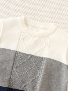 SHEIN Atasan Sweater Rajut Lengan Panjang Leher Bulat dengan Motif Patchwork Tebal dan Warna Kontras untuk Anak Laki-Laki, Nyaman, Serbaguna, Modis, Gaya Minimalis Klasik yang Imut untuk Sehari-hari, Cocok untuk Dipakai di Dalam Ruangan pada Musim Gugur/Dingin - MultiWarna - View 5