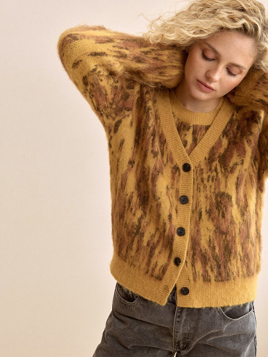 MOTF PREMIUM WOMEN'S LEOPARD PRINT KNIT VEST & SWEATER 2 PIECES SET, AUTUMN/WINTER - Camel - View 1