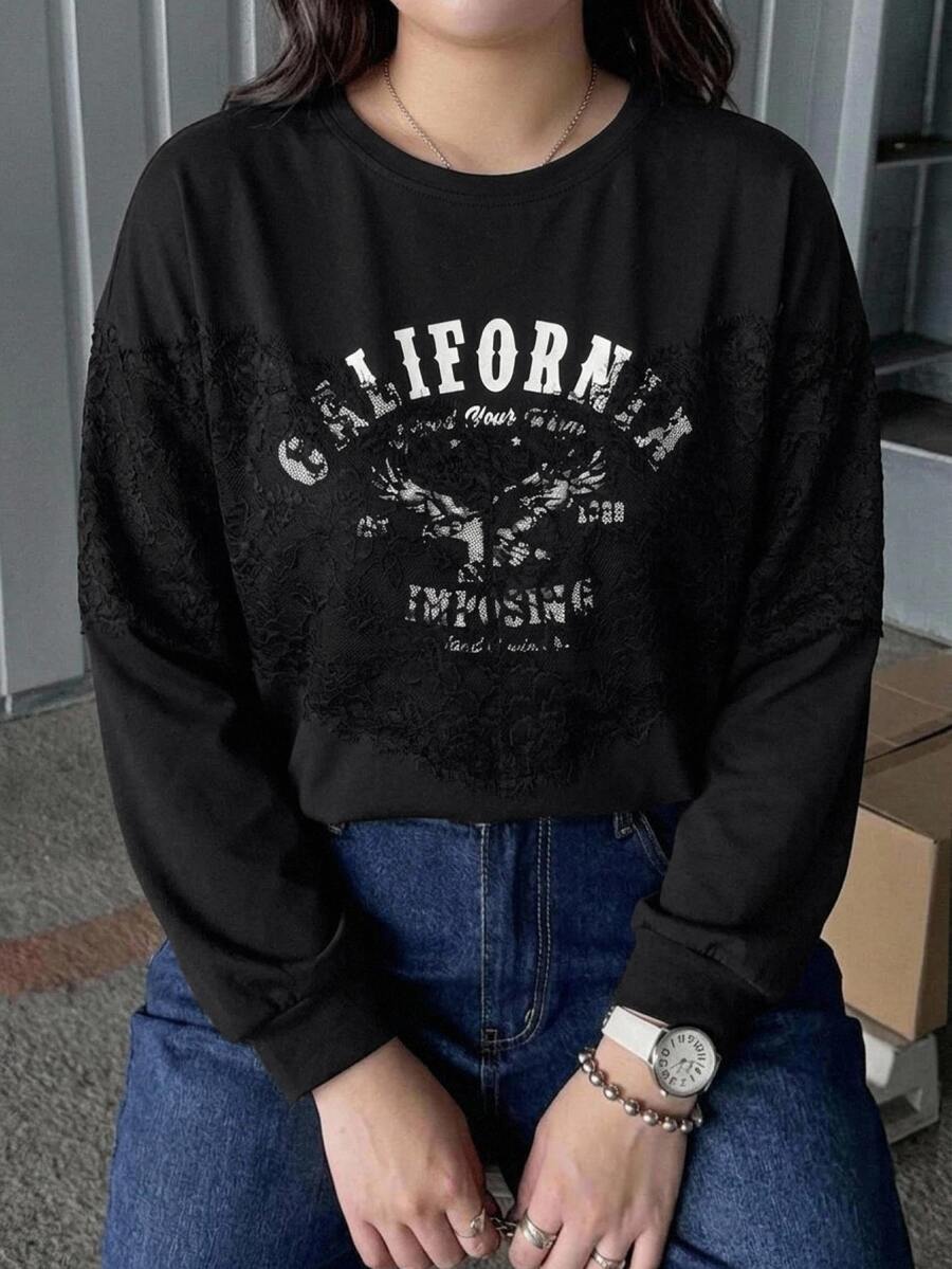Dazy Plus 對比蕾絲設計 2 合 1 字母印花 寬鬆版型 韓系黑色 T-shirt 家居服 晚間休閒 新穎款 秋季 - 黑色 - 查看 1
