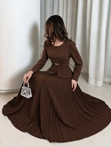 Modelyn 女款復古棕色收腰荷葉邊上衣與百褶長裙兩件套，奢華長袖圓領優雅通勤與派對套裝，附裝飾腰帶 - 咖啡棕 - 查看 6