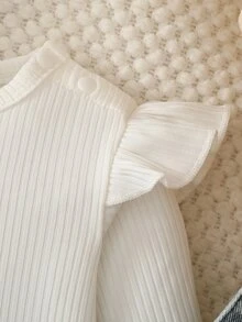SHEIN 女嬰韓式清新花卉印花牛仔吊帶褲套裝，白色荷葉邊飾羅紋長袖T恤，柔軟面料，適中厚度，2件套日常穿著套裝，0-1歲 - 淺色水洗藍 - 查看 7