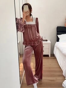 Napfluff Setelan Piyama Wanita Gaya Kerajaan Vintage Bahan Beludru dengan Bordir Renda Lengan Panjang dan Celana Panjang, 2 Potong - Dusty Pink - View 3