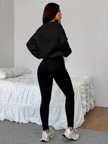 SHEIN EZwear 2件組紐約印花寬鬆圓領運動衫與緊身長褲，秋冬款 - 黑色 - 查看 2