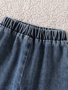 SHEIN Genkimix Kids 可愛甜美鄉村風 2 件套女童套裝，適合 4-7 歲小女孩，粉色條紋長袖上衣配蝴蝶結，牛仔褲飾有 3D 蝴蝶結裝飾，寬鬆直筒版型，柔軟舒適面料，適合秋冬日常穿著、購物、上學、通勤、外出與度假 - 粉色 - 查看 8