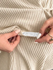 SHEIN 孕婦羅紋前綁帶上衣與可調腰圍長褲 2 件套 - 杏色 - 查看 4