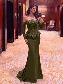 Glamrae فستان سهرة فاخر أنيق ورومانسي باللون الأحمر الداكن، بدون حمالات مع ياقة غير متماثلة وحمالة رقبة قابلة للفصل، مزين باللؤلؤ والراينستون، بقصة ضيقة وذيل حورية مع ذيل طويل، مناسب لحفلات الزفاف والاحتفالات والمناسبات الرسمية، بتصميم تطريز كثيف - أخضر عسكري - مشاهدة 3