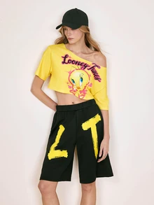 LOONEY TUNES X SHEIN Women's Letter Print Asymmetrical Shoulder Top And Shorts Casual 2 Pieces Set LOONEY TUNES - Yellow - View 6