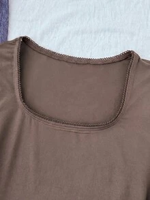 SHEIN 青少年女孩 T-Shirt，領口彈性修身款－百搭極簡長袖 T-Shirt，舒適穿著 - 卡其色 - 查看 7