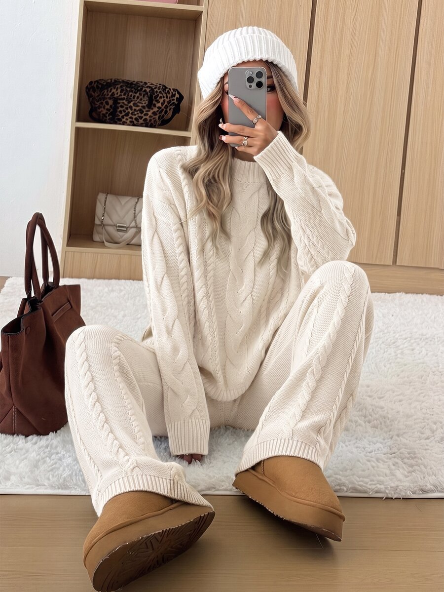 SHEIN EZwear 女款休閒舒適兩件套，淺杏色圓領長袖上衣搭配長褲，適合秋冬穿著 - 杏色 - 查看 1
