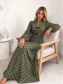Trelyra فستان نسائي أنيق بنقشة نقاط البولكا وتصميم أزرار على شكل ضفدع وأكمام فانوس - أخضر عسكري - مشاهدة 5
