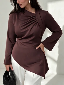 Elegantrix بلوزة نسائية مقاس كبير أنيقة بتصميم غير متماثل وملتوي مع حافة مجعدة وأكمام طويلة واسعة وتأثير تنحيف - بني - مشاهدة 3