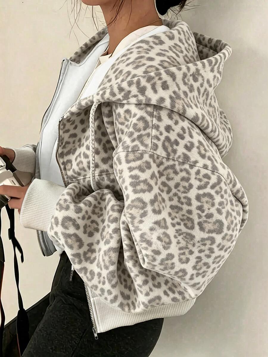 SHEIN x Carly Lawrence INAWLY 女款豹紋休閒百搭日常穿著連帽衛衣 - 卡其色 - 查看 1