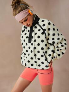 VARSIVA Jaket Olahraga Wanita Motif Polkadot Lengan Panjang dengan Resleting Setengah dan Kerah Tegak - Hitam dan Putih - View 5