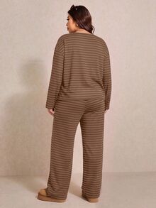 Elaquor 大尺碼休閒日常條紋上衣與長褲兩件套 女款休閒外出套裝 秋冬休閒上班條紋兩件套 - 棕色 - 查看 2