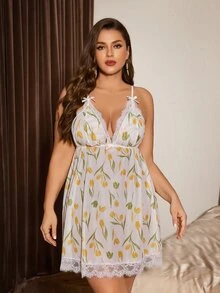 Slumberist Set Piyama Ukuran Plus: Cardigan dan Gaun Slip Cami dengan Hiasan Renda Seksi Motif Bunga dan Ikat Depan - Putih - View 6