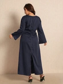 Elaquor Gaun Elegan Wanita Ukuran Besar Bergaris Lengan Panjang dengan Desain Lipit - Navy Blue - View 2