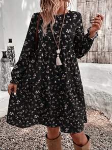 SHEIN VCAY Casual Minimalist Ditsy Floral Pattern Loose Round Neck Plus Size Dress Suitable For Autumn/Winter - Multicolor - View 4