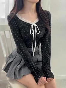 FRIFUL 女款甜美蕾絲拼接波點印花百褶T恤 - 黑色 - 查看 1