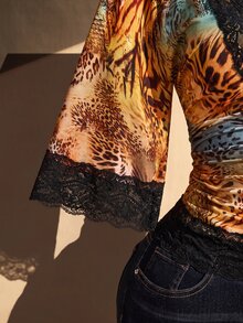 SHEIN ICON 大尺碼 Y2K 復古性感豹紋 V 領蕾絲拼接喇叭袖上衣 - 彩色 - 查看 9