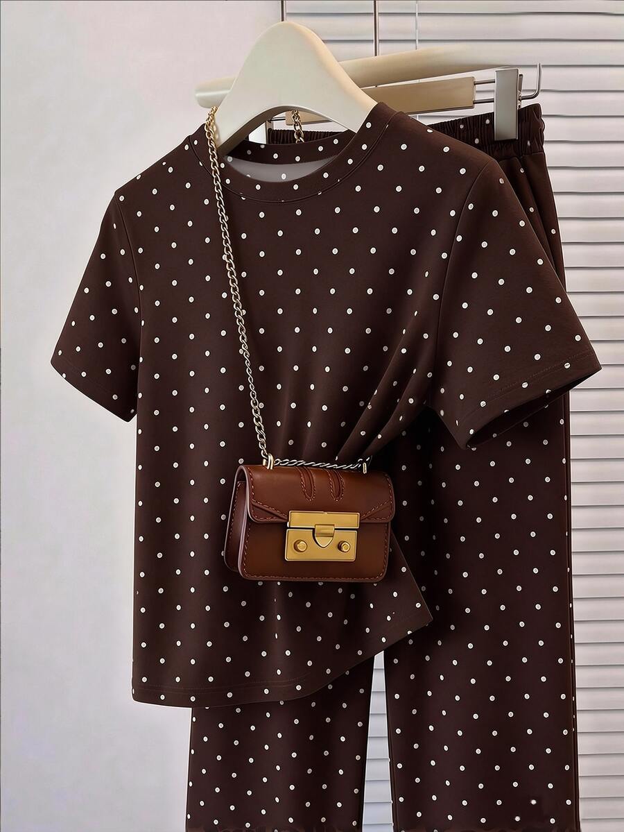 Muvela 2件組刺繡圓領短袖上衣與條紋印花長褲,休閒風 - 彩色 - 查看 1