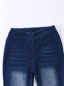 SHEIN 青少年女孩牛仔褲，四季新款，時尚個性簡約，深藍色水洗牛仔色，修身喇叭褲腿，彈性牛仔面料，百搭日常穿搭，可搭配T恤、襯衫、衛衣，適合日常出遊、戶外活動、學校、聚會 - 深色水洗藍 - 查看 5