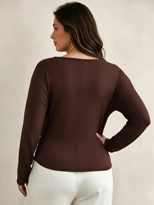 Elegantrix ملابس علوية نسائية مقاس كبير بطبقتين 2 في 1 بأكمام طويلة، تصميم ياقة مائلة غير متماثلة مع طيات، حافة غير متماثلة، كنزة محبوكة أنيقة - قهوة بني - مشاهدة 5