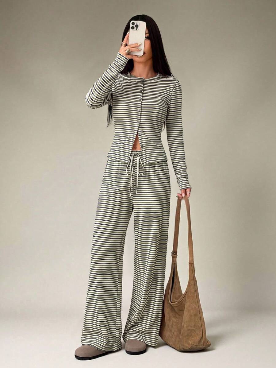 SHEIN PETITE 2件組女款休閒條紋前開鈕扣長袖上衣與寬腿褲套裝,春夏款 - 軍綠色 - 查看 1