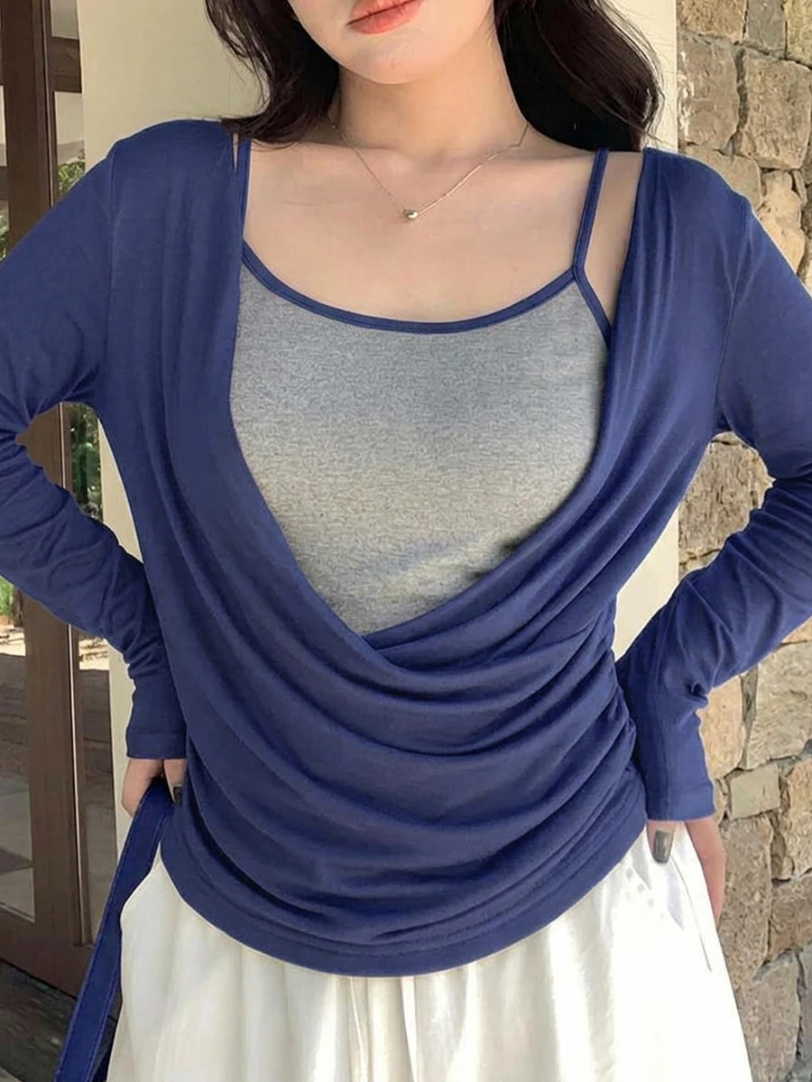 Dazy Plus 拼色細肩帶背心與長袖休閒優雅分層兩件套 春/秋新款 T-shirt - 藏蓝色 - 查看 1