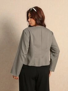 Elaquor قميص كاجوال يومي للنساء بمقاسات كبيرة بياقة على شكل حرف V مخطط - رمادي فاتح - مشاهدة 2