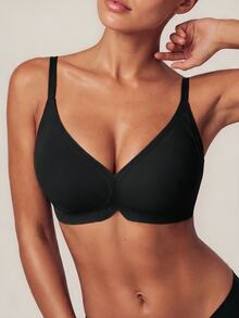 Barelissa Women's Seamless Jelly Soft Support Wireless Push-Up Bra With Side-Boob Coverage, 1pc - Black - View 4