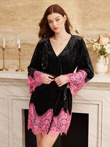 Moireta French Elegant Shiny Diamond Velvet Contrast Color Lace Bell Sleeve Women's Robe - Black - View 5