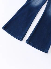 SHEIN 青少年女孩牛仔褲，四季新款，時尚個性簡約，深藍色水洗牛仔色，修身喇叭褲腿，彈性牛仔面料，百搭日常穿搭，可搭配T恤、襯衫、衛衣，適合日常出遊、戶外活動、學校、聚會 - 深色水洗藍 - 查看 4