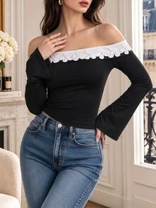 Cévolie Cold Shoulder Square Neck Floral Print Flared Sleeve Top, Slim Fit Cropped Long Sleeve T-Shirt - Black and White - View 3
