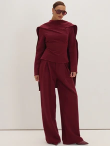 MUSEYN Burgundy Red Woven Cape Tailored Top Versatile Everyday Casual New Season Fall - Burgundy - View 2