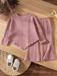 SHEIN Playful Pals 女嬰春秋款麻花針織兩件套，高領長袖不對稱下擺毛衣 + 喇叭褲，柔軟彈性針織面料，甜美套裝，適合女嬰日常穿著、嬰兒攝影與家庭場合 - 粉色 - 查看 8