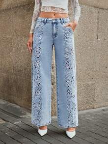 Selenza Plus Size Women's Casual Embroidered Jeans - Light Wash - View 3