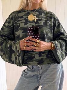 SHEIN EZwear 海外長袖復古迷彩T恤，秋季上衣，適合日常通勤、聚會、秋冬春夏、聖誕節、新年、感恩節、派對、婚禮、海灘、畢業典禮、優雅、外出、約會、通勤、情人節、優雅、度假、Y2K、畢業典禮等場合 - 彩色 - 查看 1
