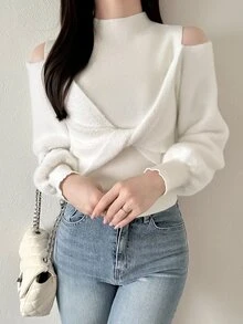 FRIFUL Sweater Wanita Serbaguna dan Manis dengan Model Bahu Terbuka dan Simpul Depan yang Mengkerut - Krem - View 6