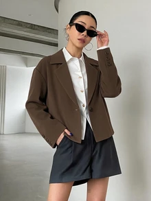 DAZY 女款休閒極簡商務風純色短版輕量西裝外套 - 棕色 - 查看 7