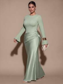 SHEIN BAE CURVE Plus Size Green Satin Patchwork Round Neck Long Sleeve Fitted Mermaid Evening Gown, Elegant Eleg Fall - Green - View 3