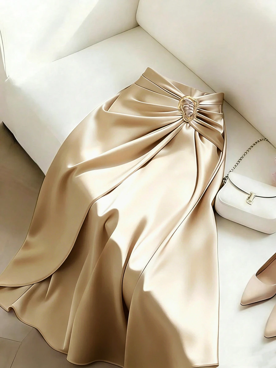 GlowEve CURVE Plus Size Elegant Metal Decor Pleated Satin Skirt - Champagne - View 1