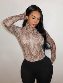 SHEIN SXY فستان ضيق بطبعة ثعبان بلون كاكي شفاف برقبة عالية وأكمام طويلة - كاكي - مشاهدة 4