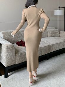 Seusyu 女款中高領收腰蕾絲飾邊針織洋裝，秋冬款 - 卡其色 - 查看 2