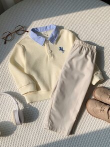 SHEIN 2件組男嬰秋冬休閒卡通恐龍圖案對比色襯衫領長袖套頭上衣與鬆緊腰長褲套裝，Polo套裝，襯衫套裝，衛衣套裝，正式套裝，嬰兒套裝 - 彩色 - 查看 3