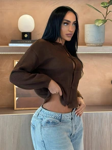 SHEIN SXY كارديجان نسائي محبوك كاجوال بلون موحد وأكمام طويلة وأزرار أمامية على شكل ضفدع - قهوة بني - مشاهدة 4